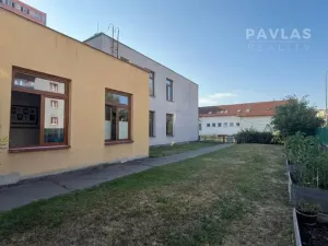 Pronájem ordinace, České Budějovice, Zachariášova, 1000 m2