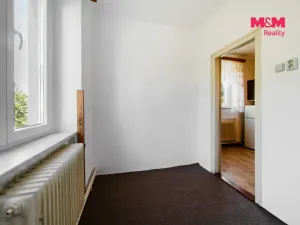 Prodej bytu 3+1, Nýrsko, Klostermannova, 73 m2