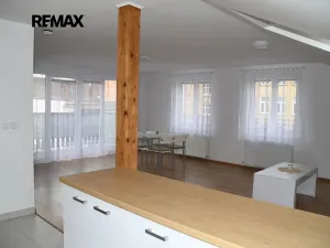 Pronájem bytu 2+kk, Plzeň, Resslova, 78 m2