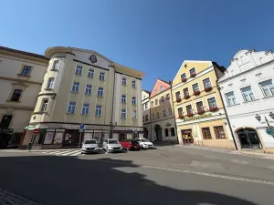 Pronájem restaurace, Hradec Králové, V Kopečku, 80 m2