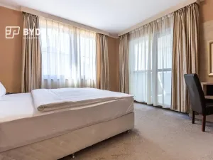 Pronájem bytu 3+kk, Teplice, U Nových lázní, 100 m2
