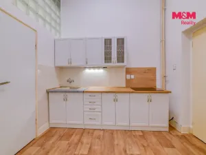 Pronájem bytu 1+kk, Mariánské Lázně, Anglická, 33 m2