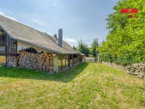 Prodej rodinného domu, Lesná, 208 m2