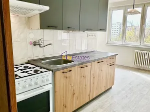 Prodej bytu 2+1, Louny, nám. Petra Obrovce, 65 m2
