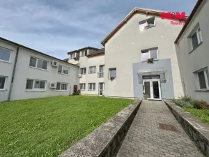 Pronájem bytu 2+kk, Bzenec, náměstí Svobody, 51 m2