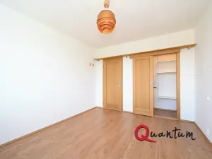 Pronájem bytu 3+kk, Praha - Žižkov, Květinková, 78 m2