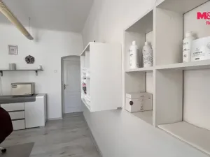 Pronájem obchodního prostoru, Jihlava, Smetanova, 31 m2