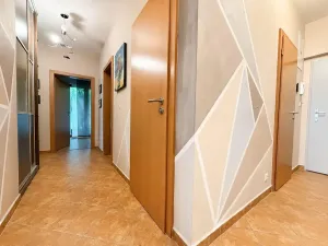 Pronájem bytu 3+kk, Praha - Hrdlořezy, Nad Smetankou, 89 m2