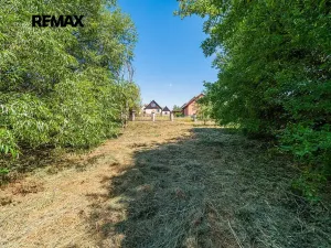 Prodej pozemku pro bydlení, Svéradice, 2388 m2