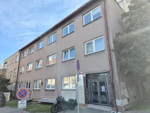 Pronájem kanceláře, Praha - Nusle, V Občanském domově, 26 m2