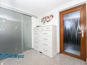 Prodej rodinného domu, Mikulovice, Dlouhá, 200 m2