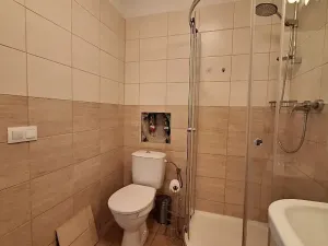 Pronájem bytu 2+1, Praha - Smíchov, Podbělohorská, 42 m2