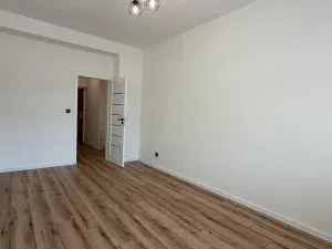 Pronájem bytu 2+kk, Praha - Břevnov, Bělohorská, 47 m2