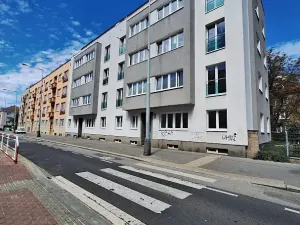Pronájem bytu 1+kk, Praha - Strašnice, Černokostelecká, 33 m2