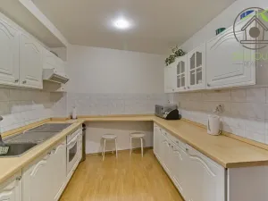 Pronájem bytu 2+1, Praha - Staré Město, Betlémské náměstí, 75 m2