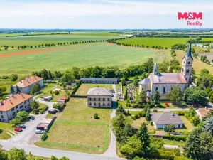 Prodej pozemku pro bydlení, Dvory - Veleliby, 619 m2