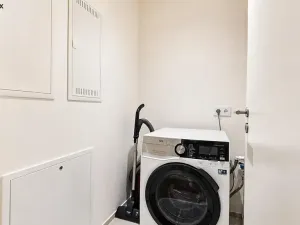 Pronájem bytu 2+kk, Praha - Radlice, U Komína, 52 m2