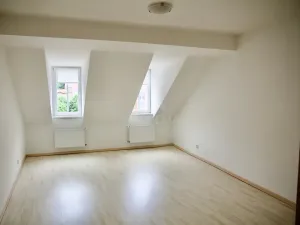 Pronájem bytu 3+1, Karlovy Vary, Moskevská, 80 m2