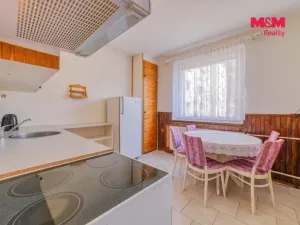 Prodej bytu 2+1, Toužim, Na Zámecké, 65 m2