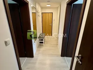 Pronájem bytu 2+kk, Praha - Lhotka, U Nového dvora, 56 m2
