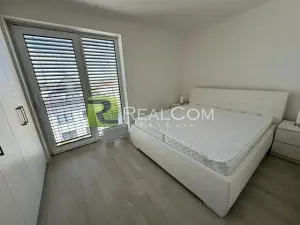 Pronájem bytu 2+kk, Praha - Lhotka, U Nového dvora, 56 m2