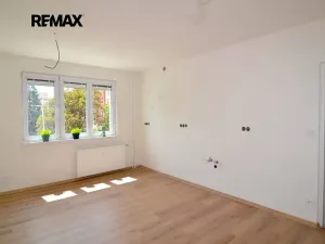 Pronájem bytu 2+1, Praha - Strašnice, Vrátkovská, 54 m2