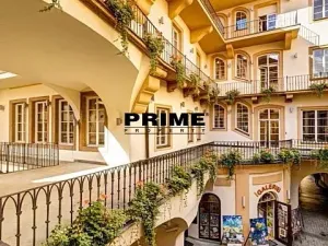 Pronájem kanceláře, Praha - Staré Město, Malé náměstí, 250 m2