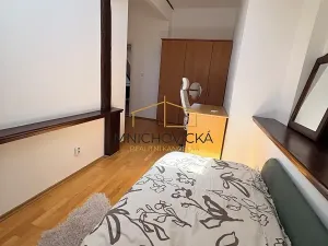 Pronájem bytu 3+kk, Žebrák, Náměstí, 87 m2
