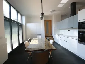 Pronájem vily, Praha, 200 m2