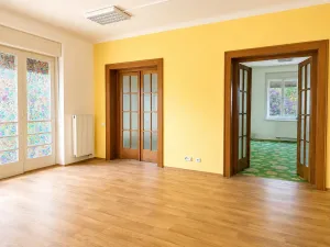 Pronájem kanceláře, Říčany - Strašín, Kaštanová, 250 m2