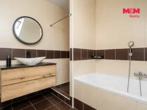 Prodej činžovního domu, Milovice, Mírová, 176 m2