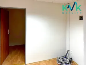 Pronájem obchodního prostoru, Ostrov, Hlavní třída, 160 m2