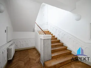 Pronájem kanceláře, Praha - Malá Strana, Sněmovní, 255 m2