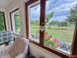 Pronájem obchodního prostoru, Holubice, 22 m2