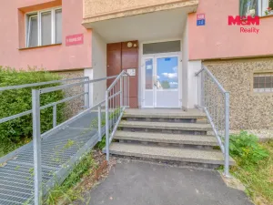 Pronájem bytu 1+1, Karlovy Vary - Rybáře, U Koupaliště, 36 m2