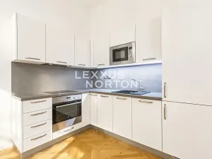 Pronájem bytu 2+kk, Praha - Nové Město, Na Poříčí, 60 m2