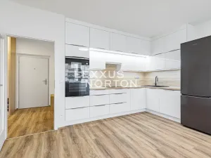 Pronájem bytu 2+kk, Praha - Kbely, Sedlářova, 52 m2