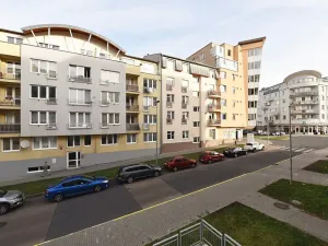 Pronájem bytu 3+kk, Praha - Kunratice, Za valem, 89 m2