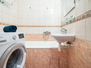 Prodej bytu 3+1, Netolice, Tržní, 64 m2