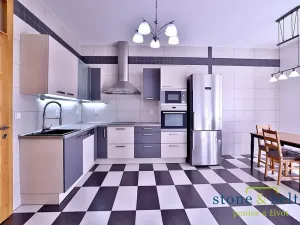 Pronájem bytu 3+1, Praha - Bubeneč, Bubenečská, 116 m2
