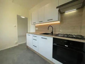 Pronájem bytu 2+1, Třinec, Dukelská, 56 m2