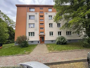 Prodej bytu 2+1, Teplice, Zrenjaninská, 52 m2