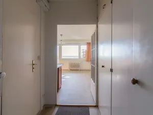 Pronájem bytu 1+kk, Praha - Kobylisy, Kyselova, 23 m2