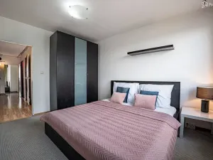 Prodej bytu 3+1, Praha - Žižkov, Ostromečská, 72 m2