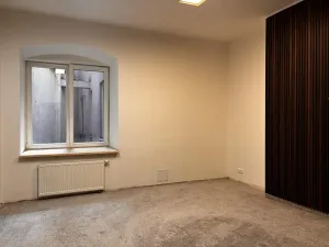 Pronájem kanceláře, Praha - Malá Strana, Říční, 78 m2