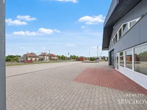 Pronájem obchodního prostoru, Hradec Králové, Vlčkovická, 700 m2