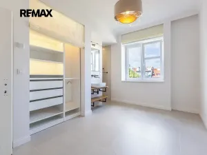 Pronájem bytu 2+kk, Praha - Žižkov, Jičínská, 42 m2