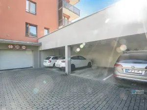 Pronájem bytu 2+kk, Praha - Zbraslav, Pickova, 56 m2