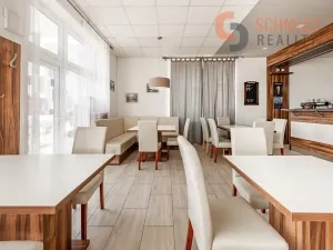 Pronájem obchodního prostoru, Břeclav, Na Valtické, 77 m2