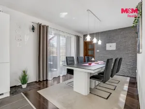 Prodej rodinného domu, Neumětely, V Chaloupkách, 210 m2